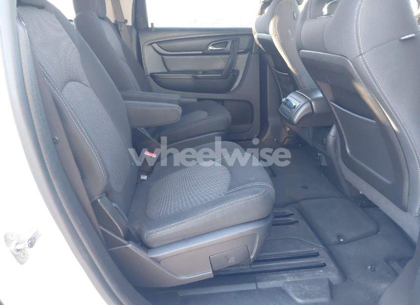 Photo 8 of 2016 Chevrolet Traverse 2LT (VIN 1GNKRHKD2GJ221852)