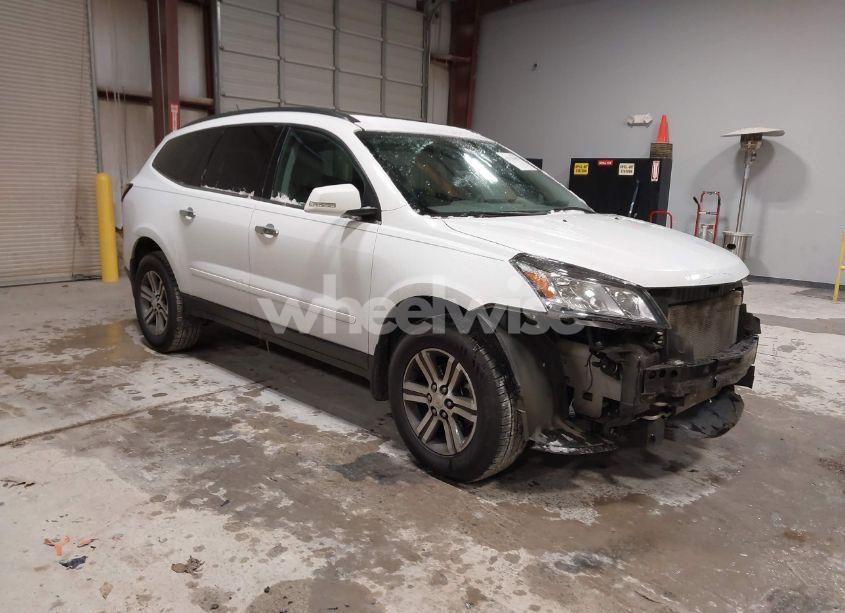 2017 Chevrolet Traverse 2LT (VIN 1GNKRHKD2HJ102569) main photo