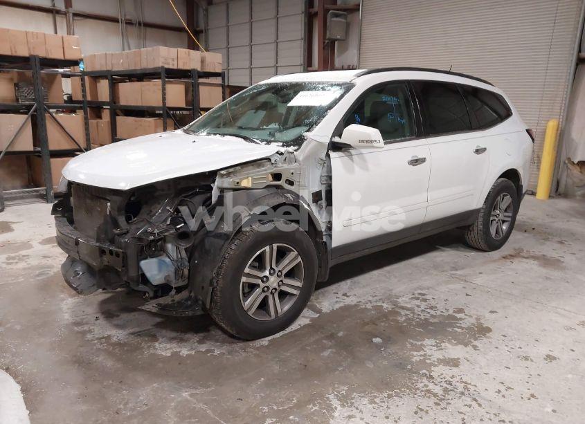 Photo 2 of 2017 Chevrolet Traverse 2LT (VIN 1GNKRHKD2HJ102569)