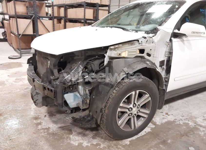 Photo 6 of 2017 Chevrolet Traverse 2LT (VIN 1GNKRHKD2HJ102569)