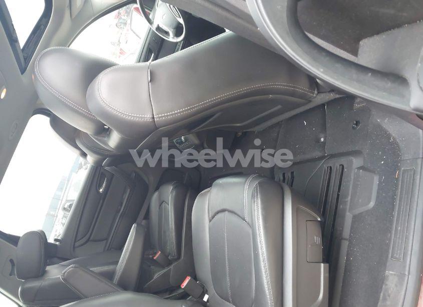 Photo 8 of 2014 Chevrolet Traverse 2LT (VIN 1GNKRHKD3EJ186364)