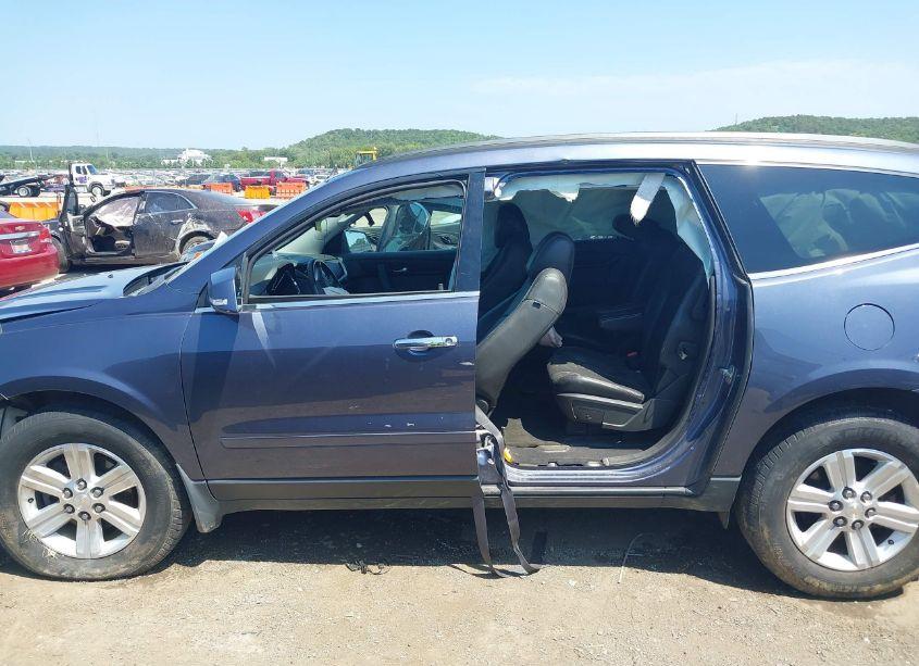 Photo 15 of 2014 Chevrolet Traverse 2LT (VIN 1GNKRHKD3EJ220979)