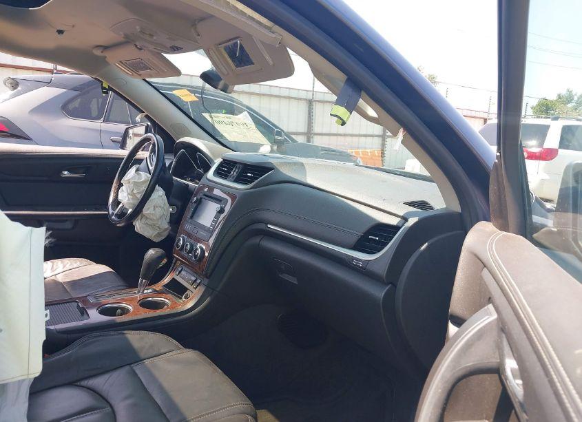 Photo 5 of 2014 Chevrolet Traverse 2LT (VIN 1GNKRHKD3EJ220979)