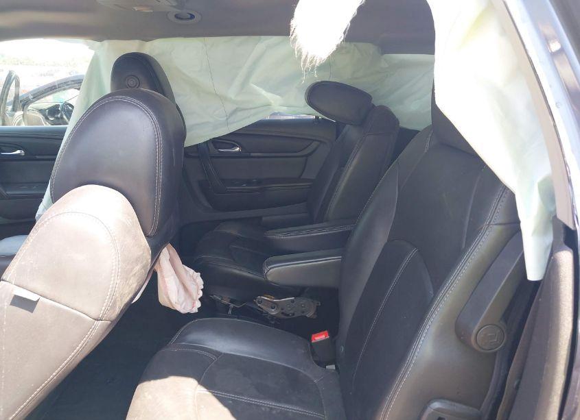 Photo 8 of 2014 Chevrolet Traverse 2LT (VIN 1GNKRHKD3EJ220979)