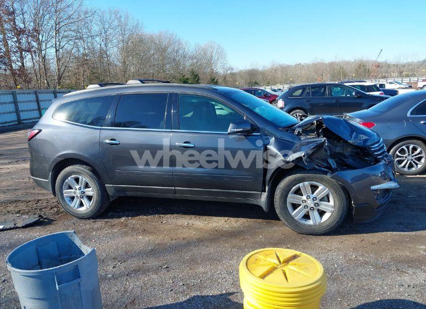 Photo 13 of 2014 Chevrolet Traverse 2LT (VIN 1GNKRHKD3EJ235420)