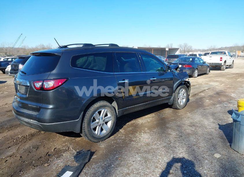 Photo 4 of 2014 Chevrolet Traverse 2LT (VIN 1GNKRHKD3EJ235420)