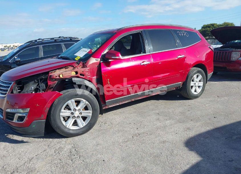 Photo 2 of 2014 Chevrolet Traverse 2LT (VIN 1GNKRHKD3EJ285573)
