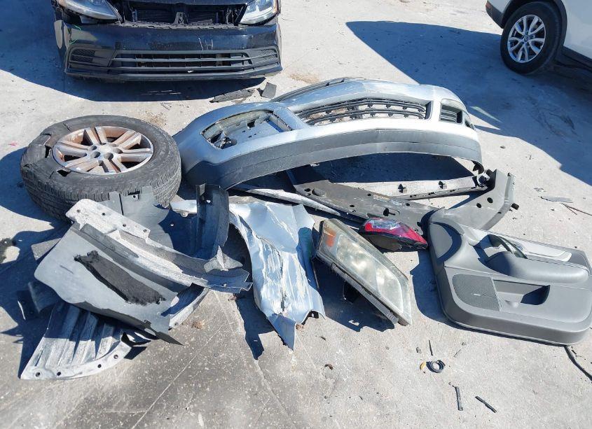 Photo 12 of 2015 Chevrolet Traverse 2LT (VIN 1GNKRHKD3FJ102464)