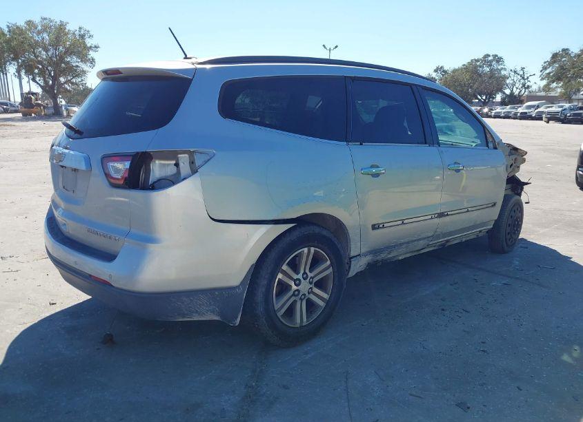 Photo 4 of 2015 Chevrolet Traverse 2LT (VIN 1GNKRHKD3FJ102464)