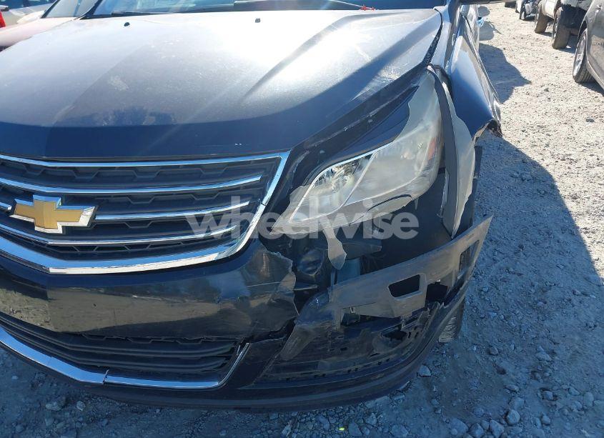 Photo 6 of 2015 Chevrolet Traverse 2LT (VIN 1GNKRHKD3FJ201026)