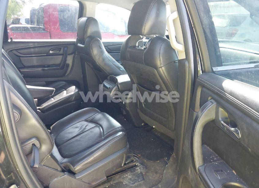 Photo 8 of 2015 Chevrolet Traverse 2LT (VIN 1GNKRHKD3FJ299202)