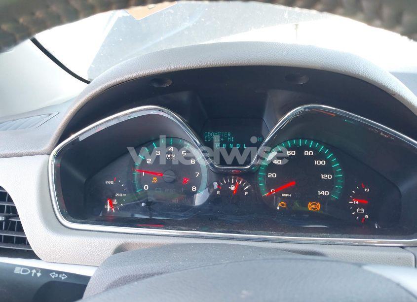 Photo 7 of 2017 Chevrolet Traverse 2LT (VIN 1GNKRHKD3HJ111605)