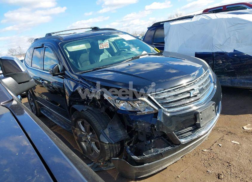 2017 Chevrolet Traverse 2LT (VIN 1GNKRHKD3HJ172436) main photo