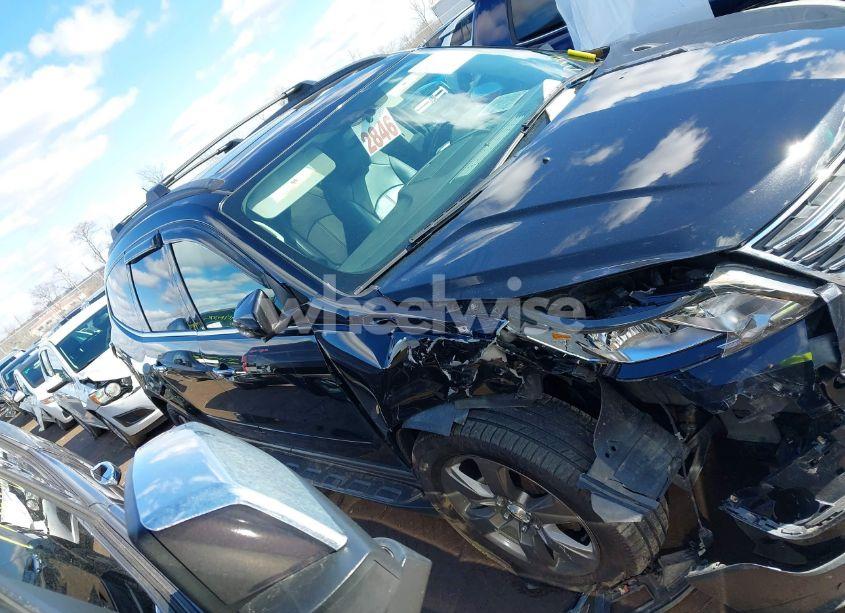 Photo 13 of 2017 Chevrolet Traverse 2LT (VIN 1GNKRHKD3HJ172436)