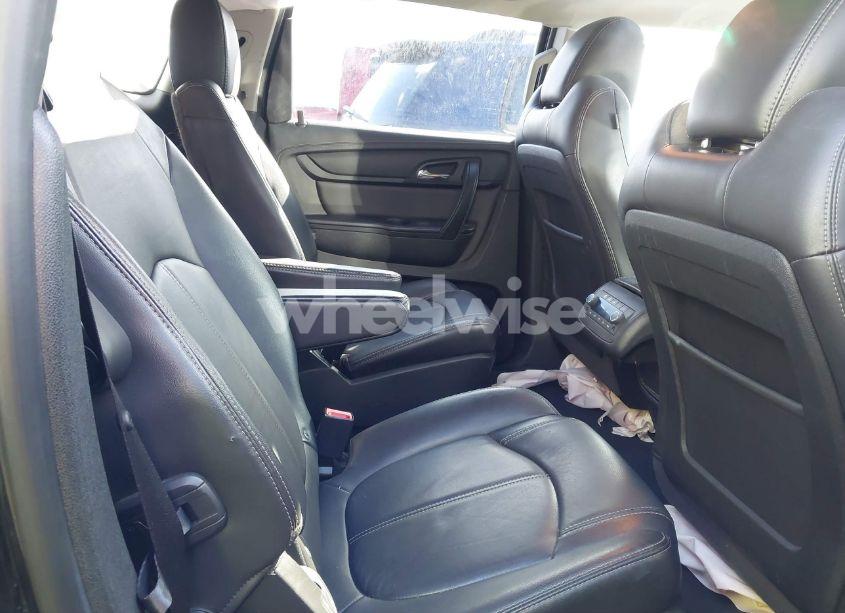 Photo 8 of 2017 Chevrolet Traverse 2LT (VIN 1GNKRHKD3HJ172436)