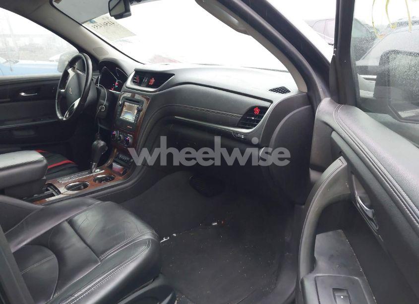 Photo 5 of 2014 Chevrolet Traverse 2LT (VIN 1GNKRHKD4EJ156080)