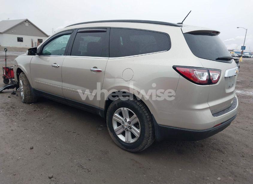 Photo 3 of 2014 Chevrolet Traverse 2LT (VIN 1GNKRHKD4EJ328091)