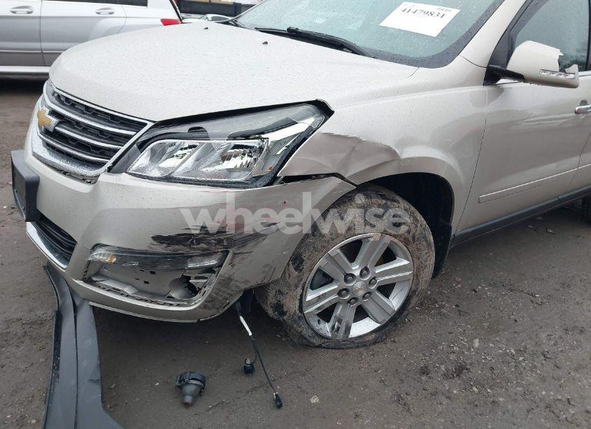 Photo 6 of 2014 Chevrolet Traverse 2LT (VIN 1GNKRHKD4EJ328091)