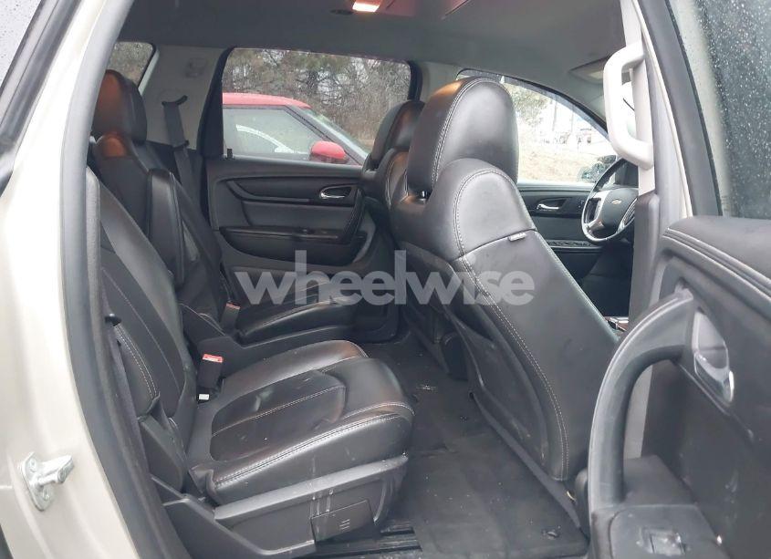 Photo 8 of 2014 Chevrolet Traverse 2LT (VIN 1GNKRHKD4EJ328091)