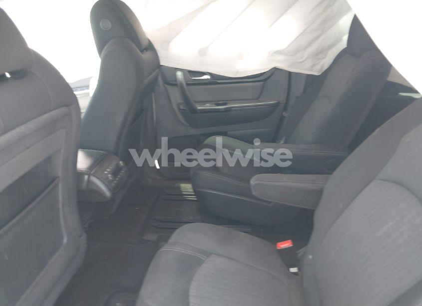 Photo 8 of 2015 Chevrolet Traverse 2LT (VIN 1GNKRHKD4FJ135456)