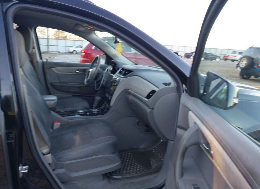 Photo 5 of 2016 Chevrolet Traverse 2LT (VIN 1GNKRHKD4GJ119520)