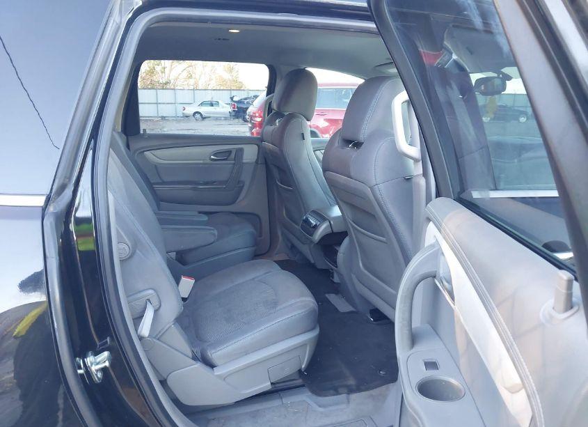 Photo 8 of 2016 Chevrolet Traverse 2LT (VIN 1GNKRHKD4GJ119520)