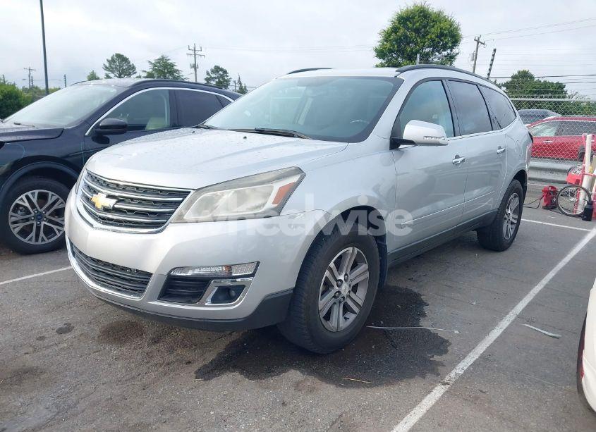 Photo 2 of 2016 Chevrolet Traverse 2LT (VIN 1GNKRHKD4GJ254190)