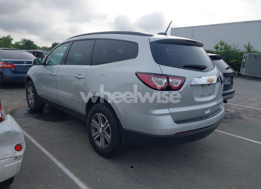 Photo 3 of 2016 Chevrolet Traverse 2LT (VIN 1GNKRHKD4GJ254190)
