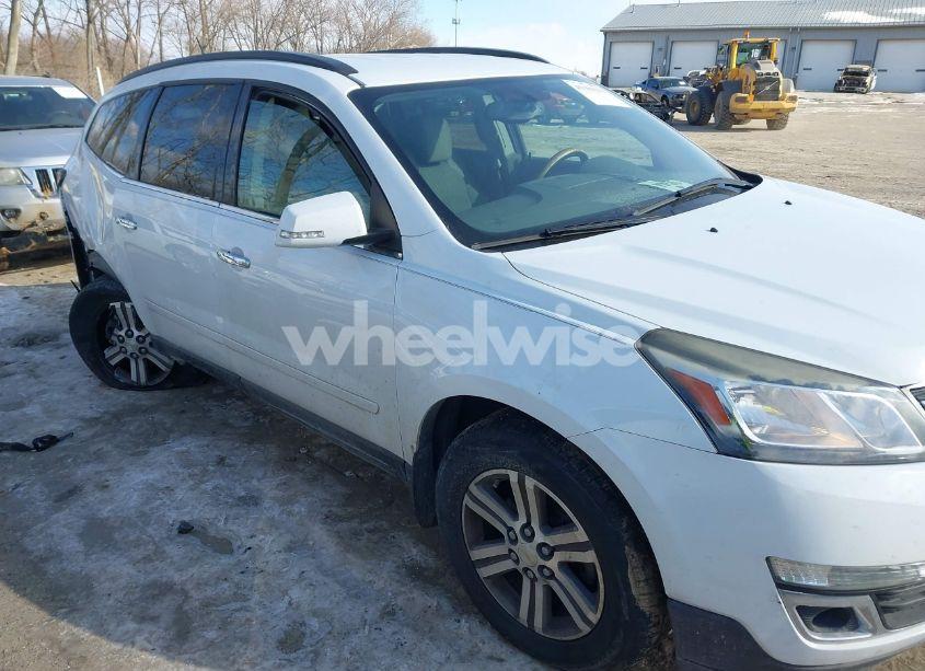 Photo 13 of 2017 Chevrolet Traverse 2LT (VIN 1GNKRHKD4HJ142099)
