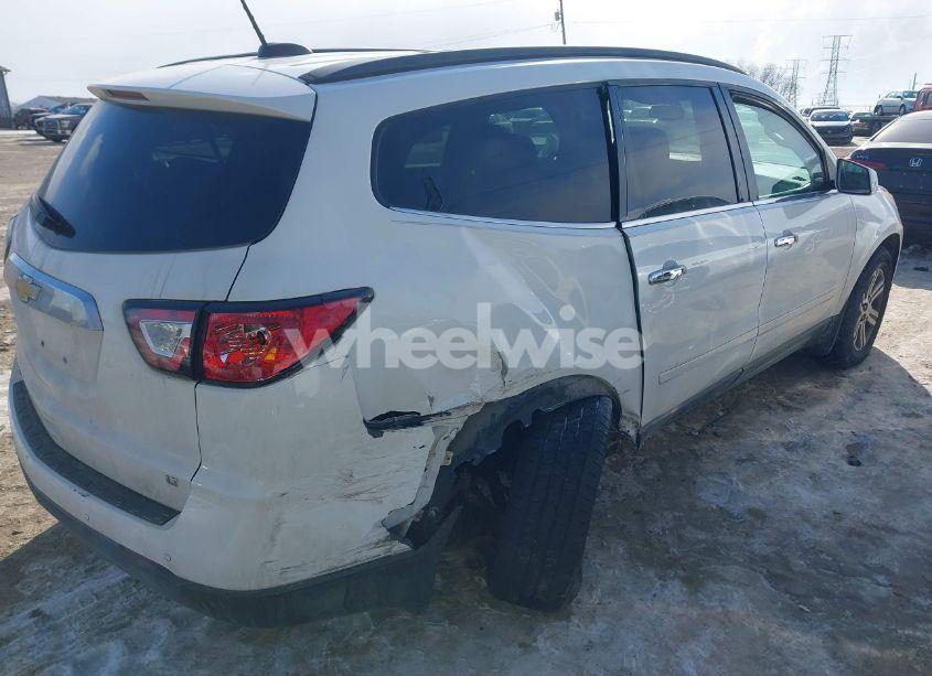 Photo 4 of 2017 Chevrolet Traverse 2LT (VIN 1GNKRHKD4HJ142099)