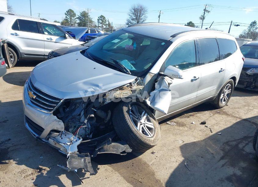 Photo 2 of 2017 Chevrolet Traverse 2LT (VIN 1GNKRHKD4HJ196163)