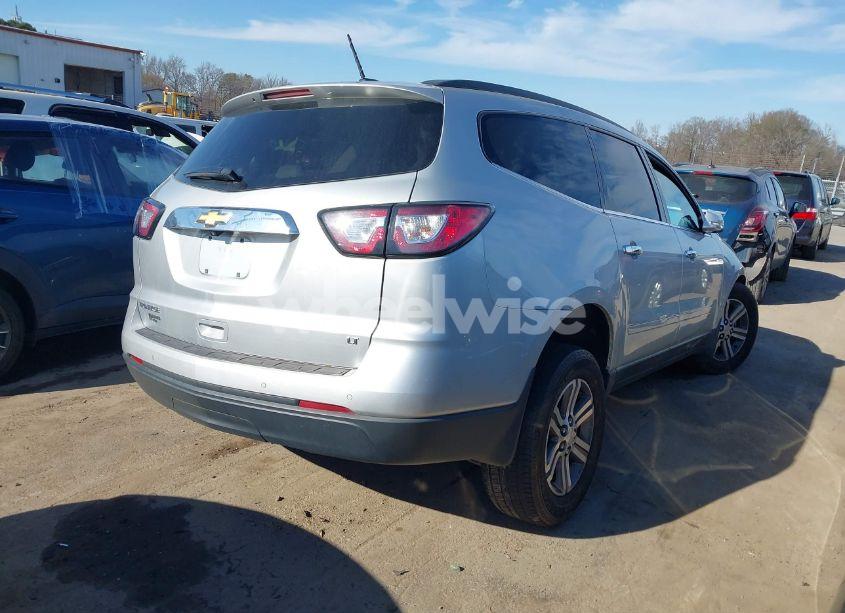 Photo 4 of 2017 Chevrolet Traverse 2LT (VIN 1GNKRHKD4HJ196163)