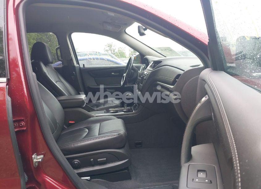 Photo 5 of 2017 Chevrolet Traverse 2LT (VIN 1GNKRHKD4HJ232000)