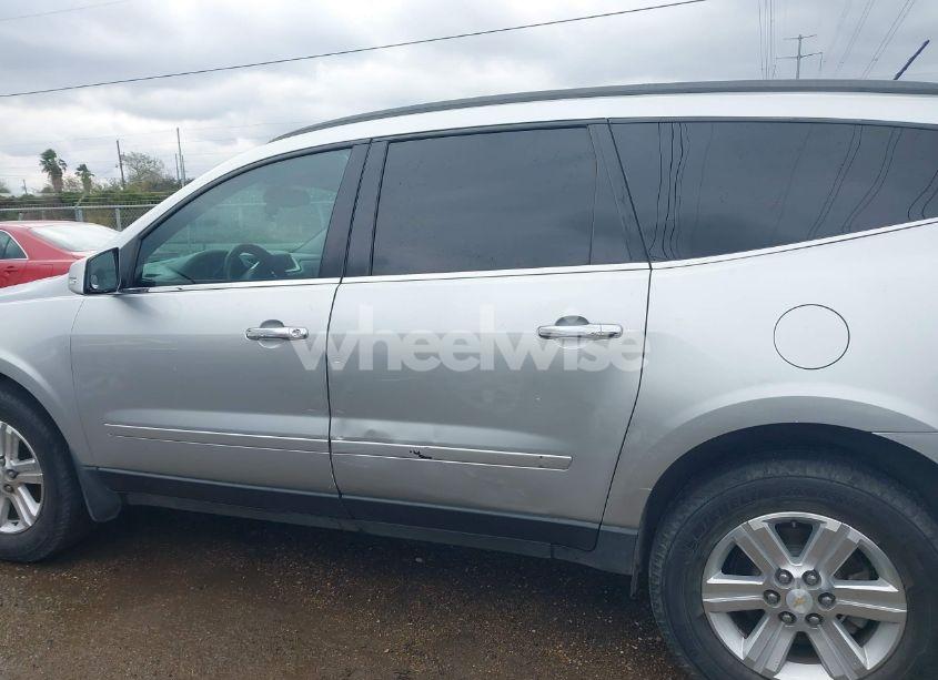 Photo 14 of 2014 Chevrolet Traverse 2LT (VIN 1GNKRHKD5EJ163152)