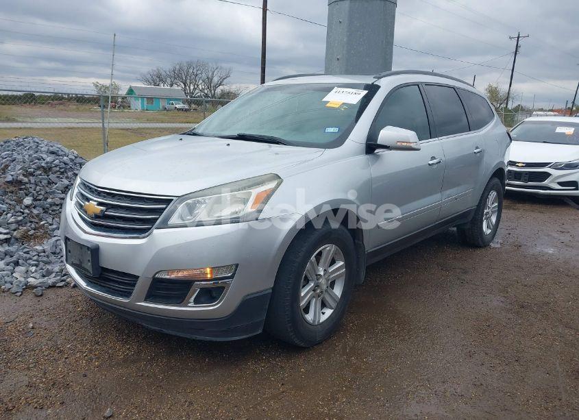 Photo 2 of 2014 Chevrolet Traverse 2LT (VIN 1GNKRHKD5EJ163152)