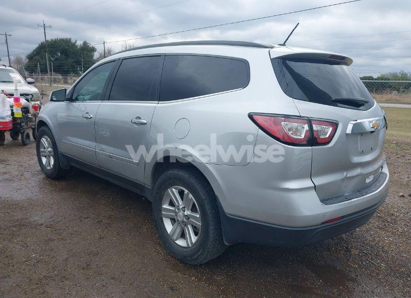 Photo 3 of 2014 Chevrolet Traverse 2LT (VIN 1GNKRHKD5EJ163152)
