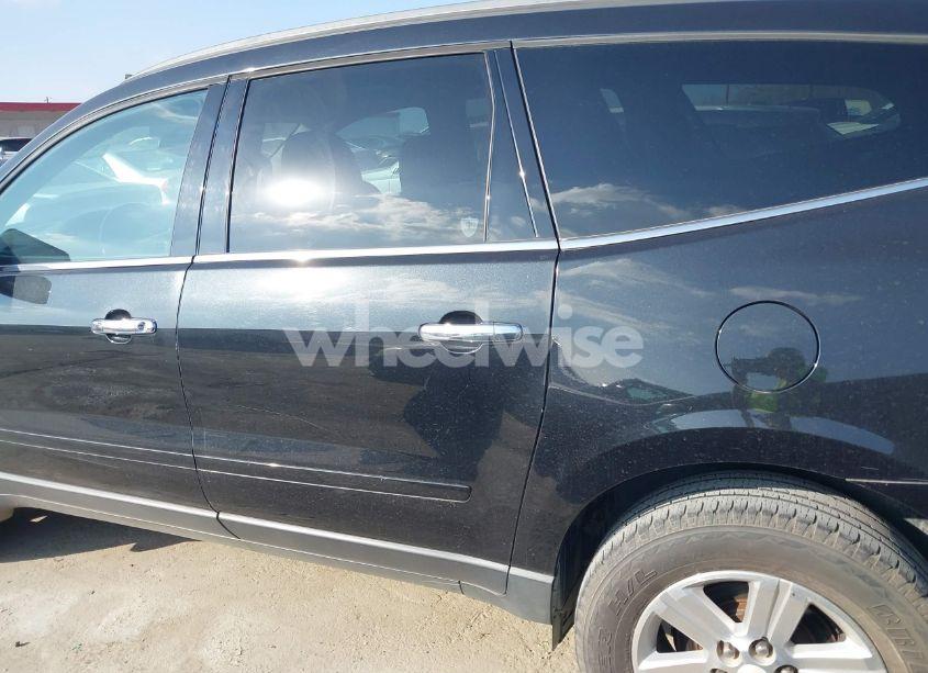 Photo 15 of 2014 Chevrolet Traverse 2LT (VIN 1GNKRHKD5EJ210213)