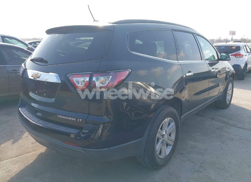 Photo 4 of 2014 Chevrolet Traverse 2LT (VIN 1GNKRHKD5EJ210213)