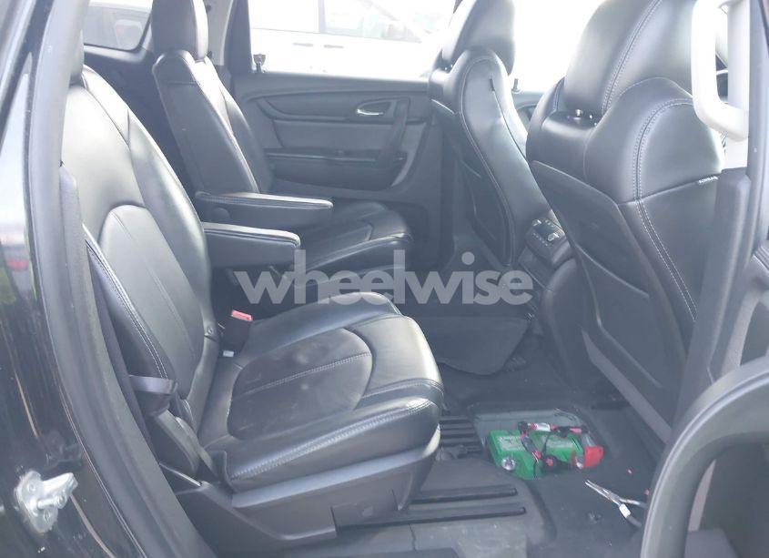 Photo 8 of 2014 Chevrolet Traverse 2LT (VIN 1GNKRHKD5EJ210213)