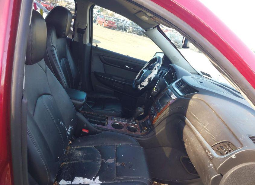 Photo 5 of 2014 Chevrolet Traverse 2LT (VIN 1GNKRHKD5EJ304009)