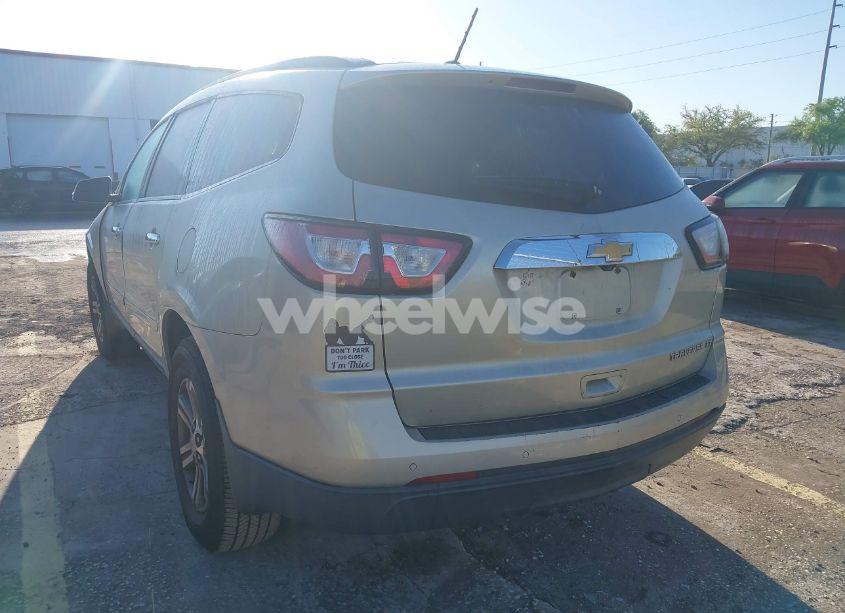 Photo 3 of 2015 Chevrolet Traverse 2LT (VIN 1GNKRHKD5FJ133022)