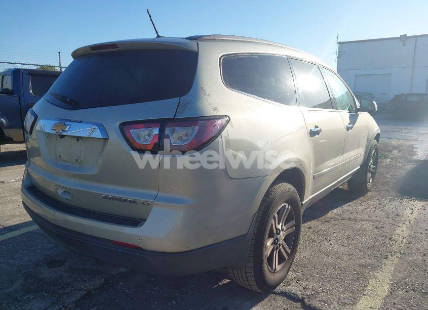 Photo 4 of 2015 Chevrolet Traverse 2LT (VIN 1GNKRHKD5FJ133022)