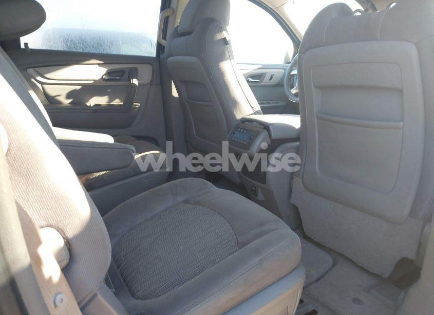 Photo 8 of 2015 Chevrolet Traverse 2LT (VIN 1GNKRHKD5FJ133022)