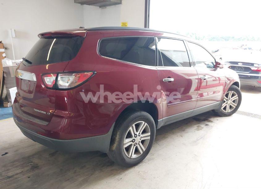 Photo 4 of 2015 Chevrolet Traverse 2LT (VIN 1GNKRHKD5FJ185587)