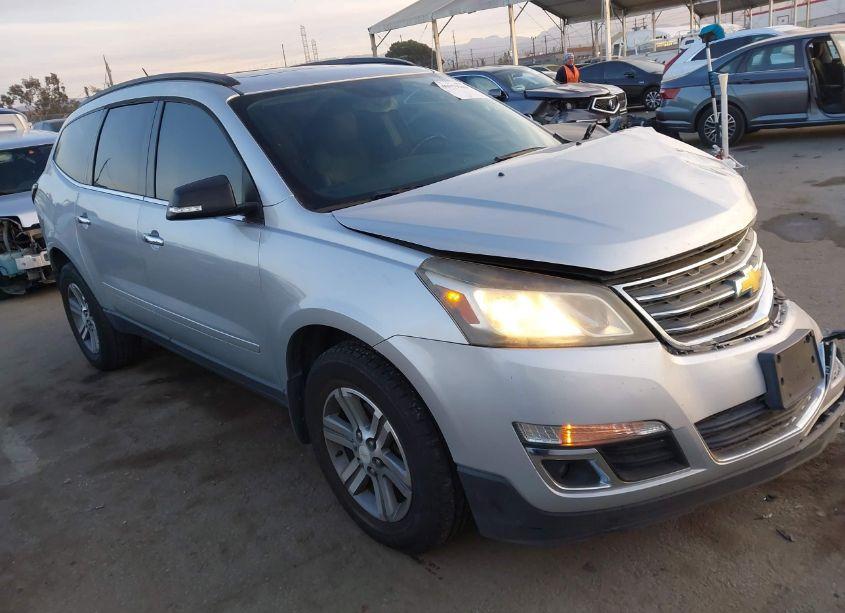 2015 Chevrolet Traverse 2LT (VIN 1GNKRHKD5FJ240815) main photo