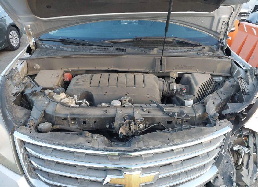 Photo 10 of 2015 Chevrolet Traverse 2LT (VIN 1GNKRHKD5FJ240815)