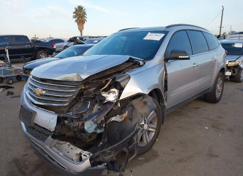 Photo 2 of 2015 Chevrolet Traverse 2LT (VIN 1GNKRHKD5FJ240815)