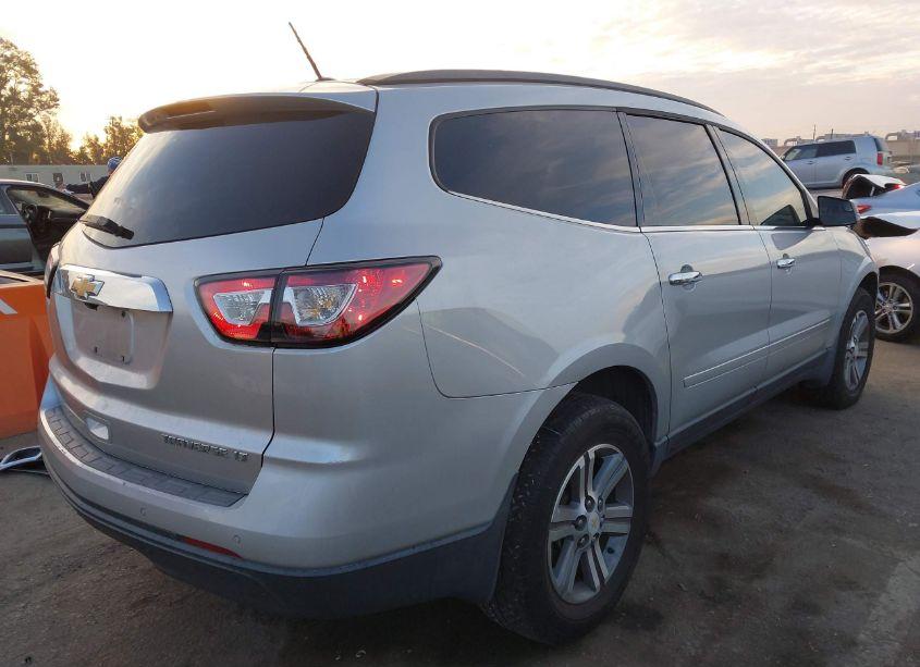 Photo 4 of 2015 Chevrolet Traverse 2LT (VIN 1GNKRHKD5FJ240815)