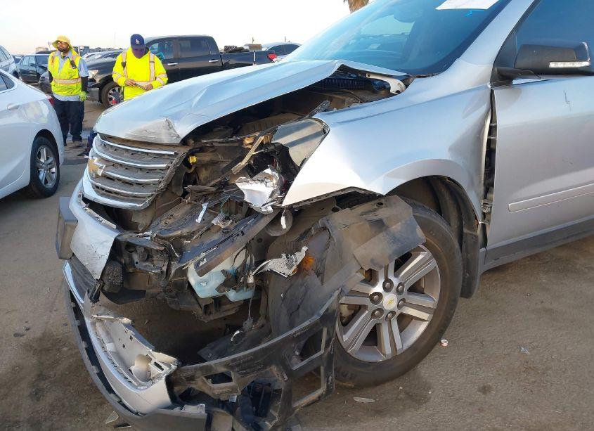 Photo 6 of 2015 Chevrolet Traverse 2LT (VIN 1GNKRHKD5FJ240815)