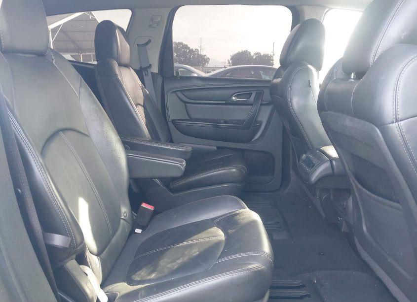 Photo 8 of 2015 Chevrolet Traverse 2LT (VIN 1GNKRHKD5FJ240815)